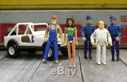 Vintage 1981 MEGO The Dukes of Hazzard 3 3/4 Action Figures with Jeep Lot