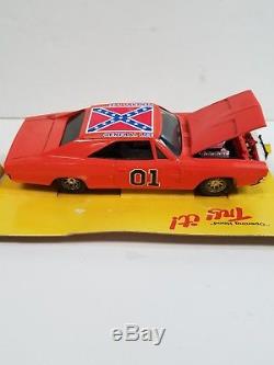 Vintage ERTL The Dukes of Hazzard General Lee Car 1/25 Scale Die Cast #1791 NR