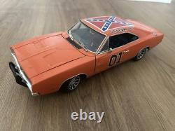Vintage Ertl 1/18 Dukes of Hazzard General Lee With Bonus Complete 2nd Seasson DVD