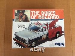 Vintage ORIGINAL 1981 Dukes of Hazzard General Lee Model Kit Cooter's Tow Truck