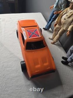 Vintage The Dukes of Hazzard 1980 Mego USA GENERAL LEE + 3 Figures