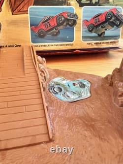 Vtg 1980 Knickerbocker Dukes of Hazzard Barnbusters #3387 with Org Box Gen Lee