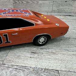 Vtg Dukes of Hazzard General Lee Dodge Charger 118 Malibu 2006 Lights & Sounds